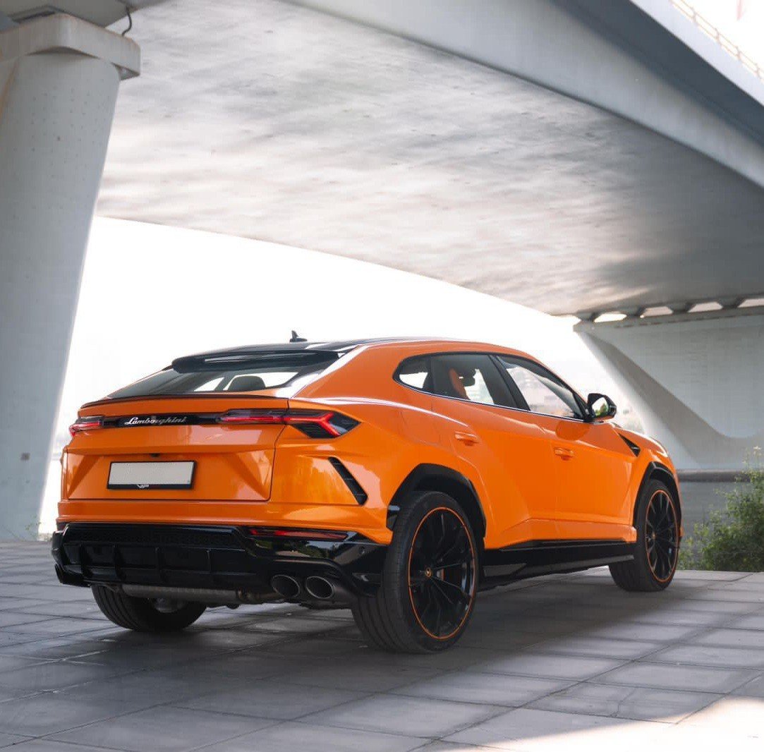 Lamborghini Urus Orange Rental in Dubai