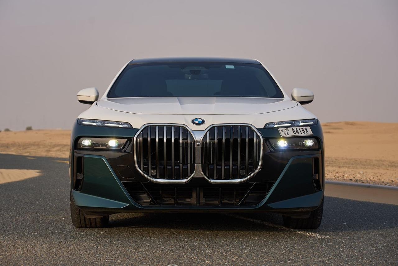 BMW 740i Rental in Dubai