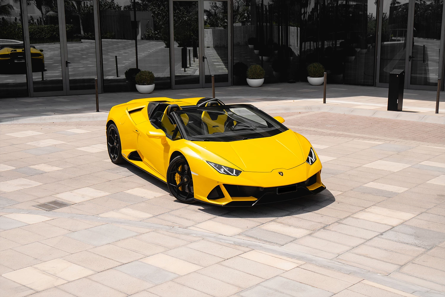 Lamborghini Evo Spyder - Yellow