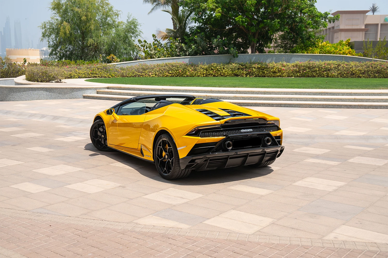 Lamborghini Evo Spyder - Yellow