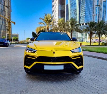 Lamborghini Urus Pearl Capsule Rental in Dubai