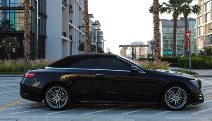 Mercedes E400 cabriolet Rental in Dubai