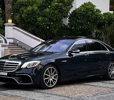 Rent Mercedes S 560 maybach Dubai