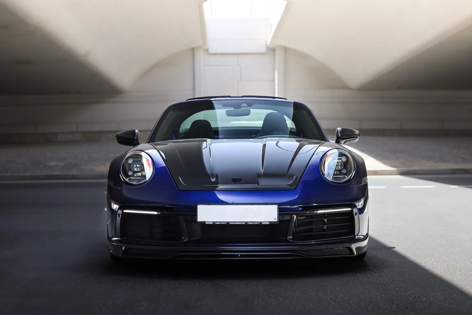 Porsche Targa 911 Rental in Dubai