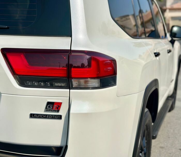 Rent Toyota Land Cruiser Twin Turbo in Dubai